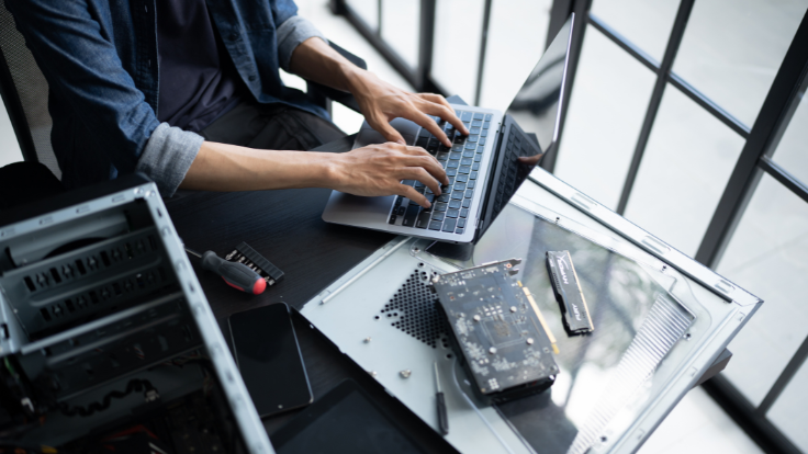 ITエンジニアにはどんな種類がある？仕事内容や求められるスキルについて