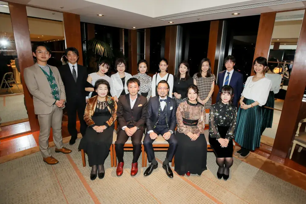 創立10周年パーティの様子です