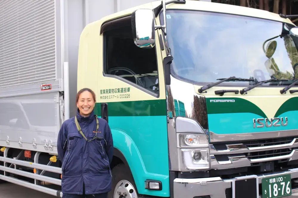 【年間休日125日】業績好調な企業での専門ドライバー